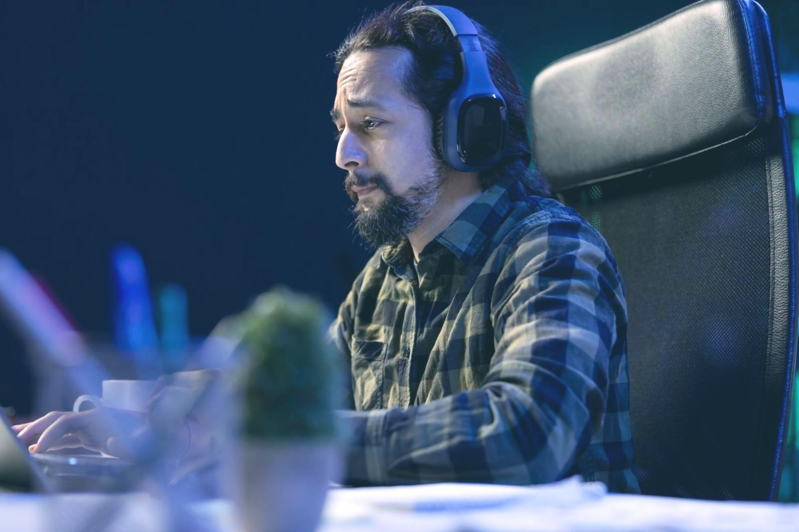 Participants engagés dans une session webinaire interactive